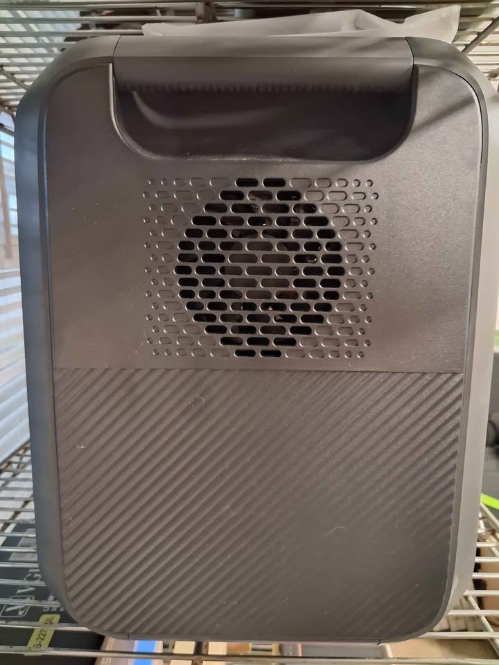 Bluetti AC180 shown in real-world use, photo 3