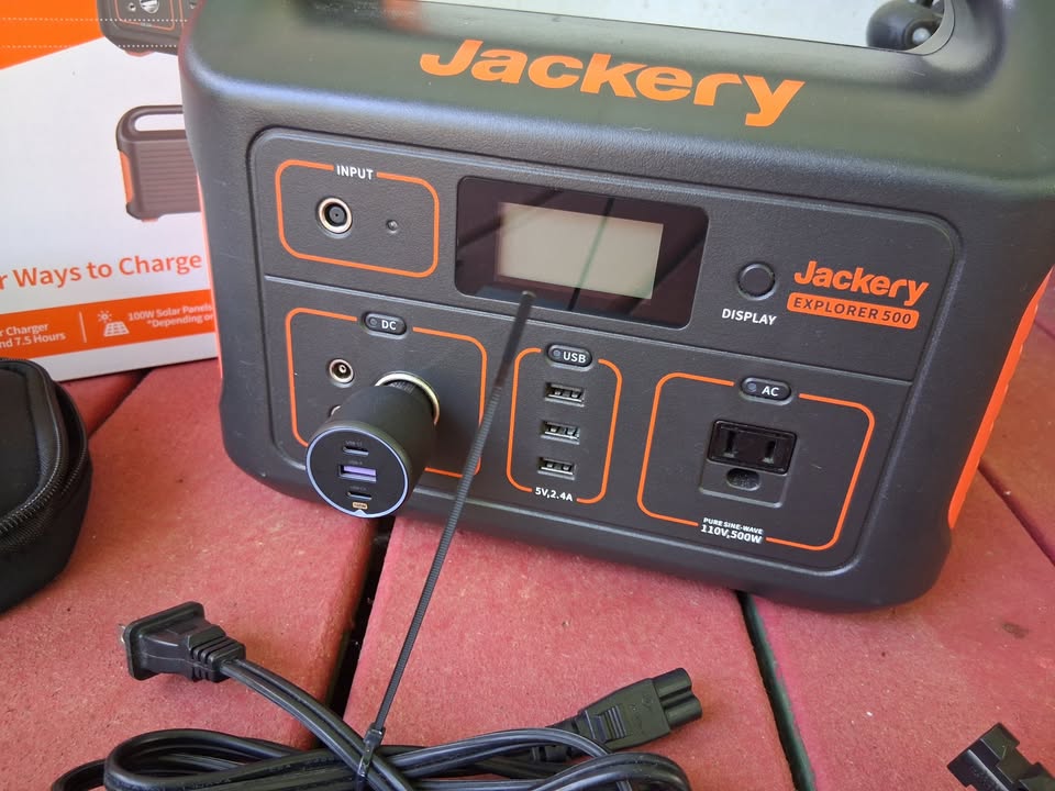 Jackery Explorer 500 shown in real-world use, photo 4