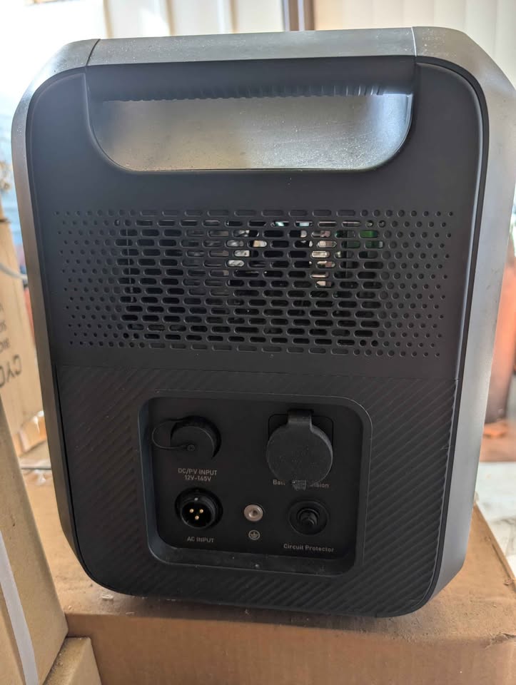 Bluetti AC200L shown in real-world use, photo 4