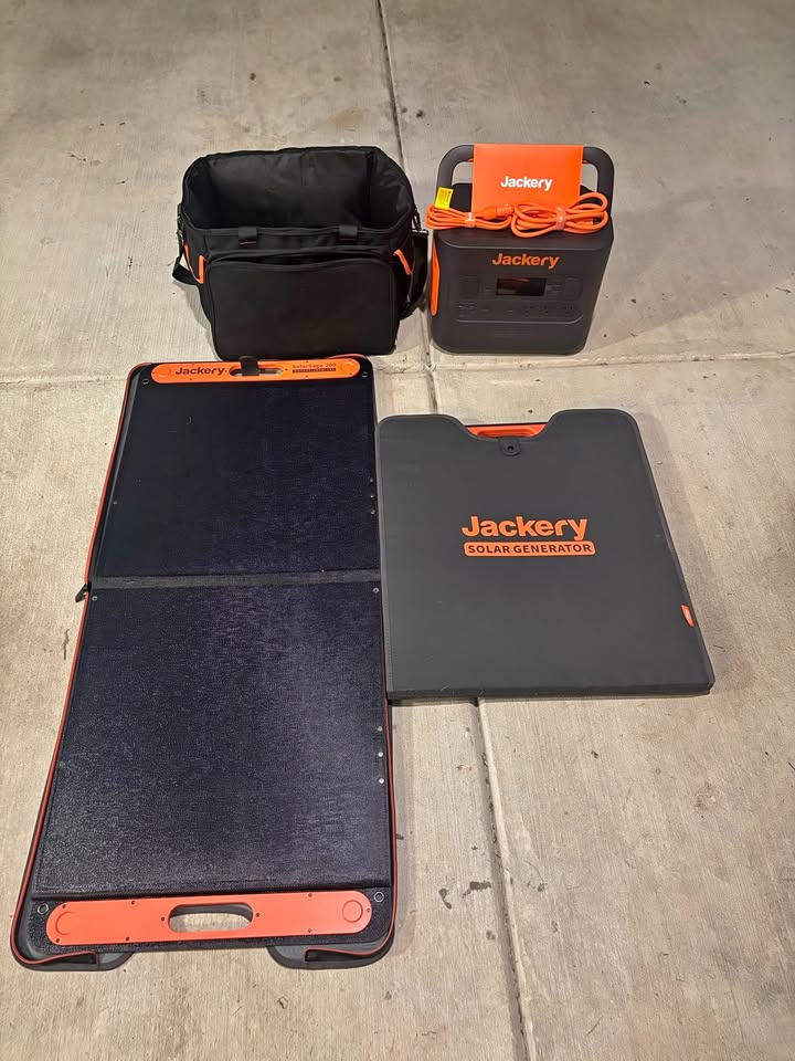 Jackery Explorer 2000 Pro shown in real-world use, photo 2