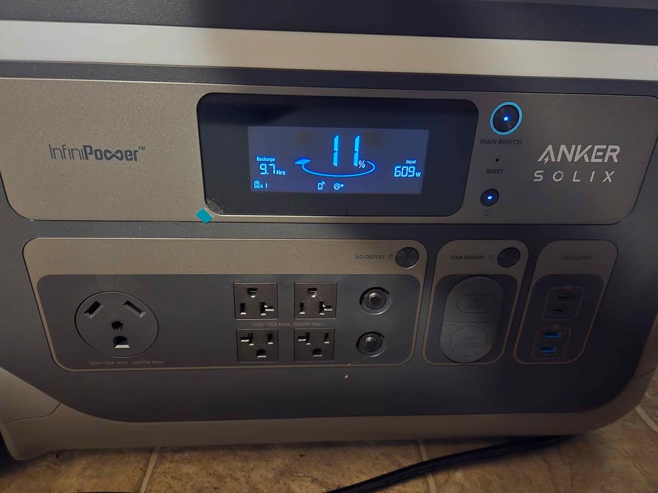 Anker SOLIX F3000 shown in real-world use, photo 2